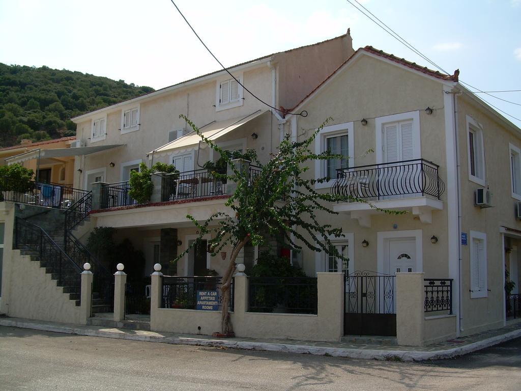 Starvillas Apartments And Studios Agia Efimia Eksteriør billede