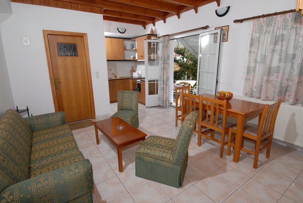 Starvillas Apartments And Studios Agia Efimia Eksteriør billede